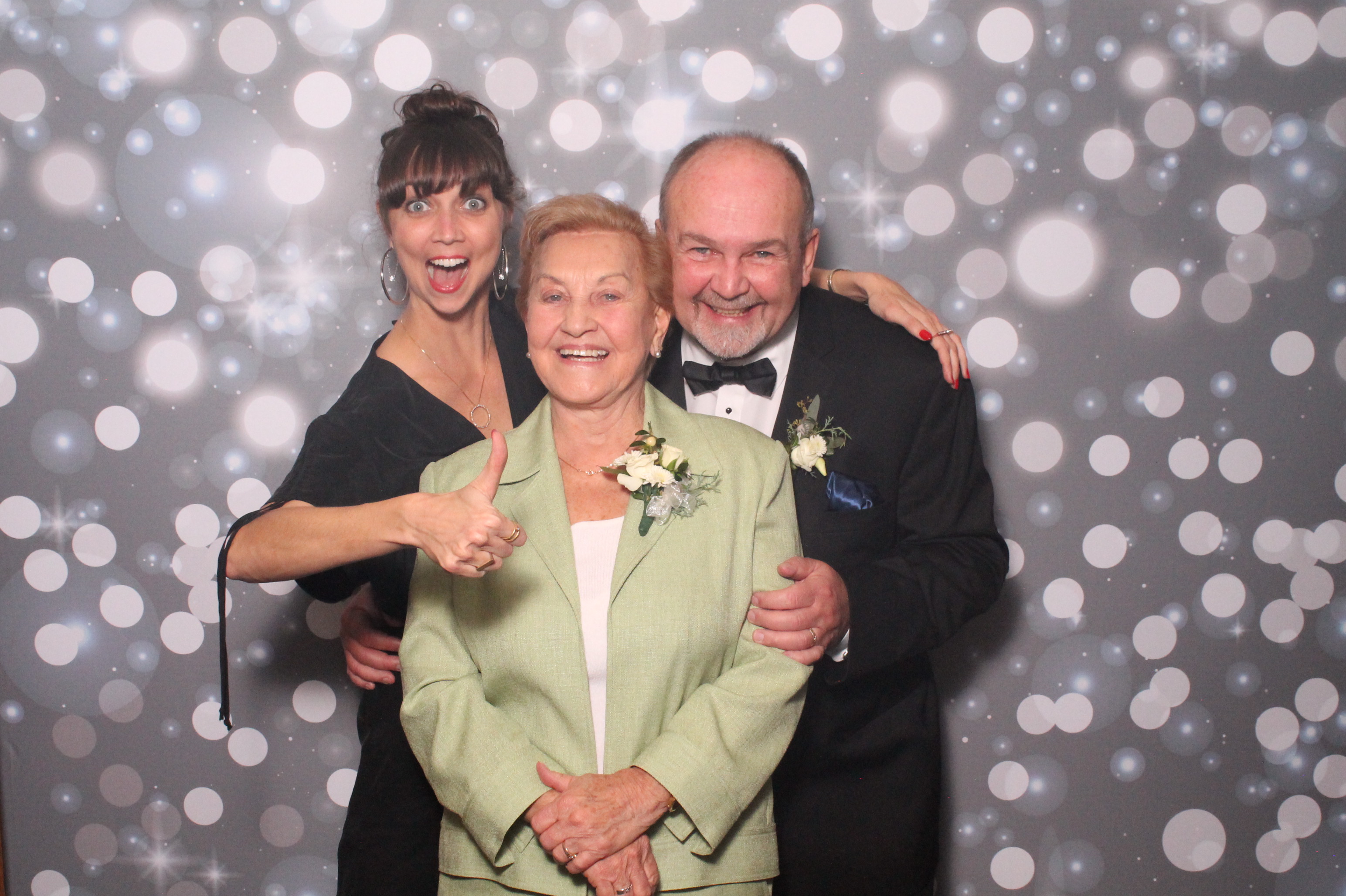 Chase & Hailey | View more photos from the event at gallery.photoboothcincy.com/u/PhotoBoothCincy/Chase-Hailey